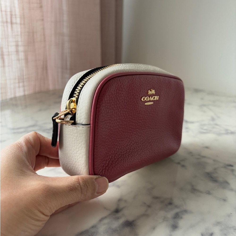 Coach Pink and White Leather Women's Bag - Picture 3 of 7
